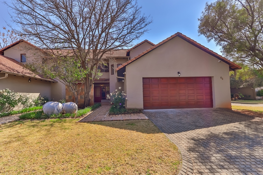 3 Bedroom Property for Sale in The Coves North West